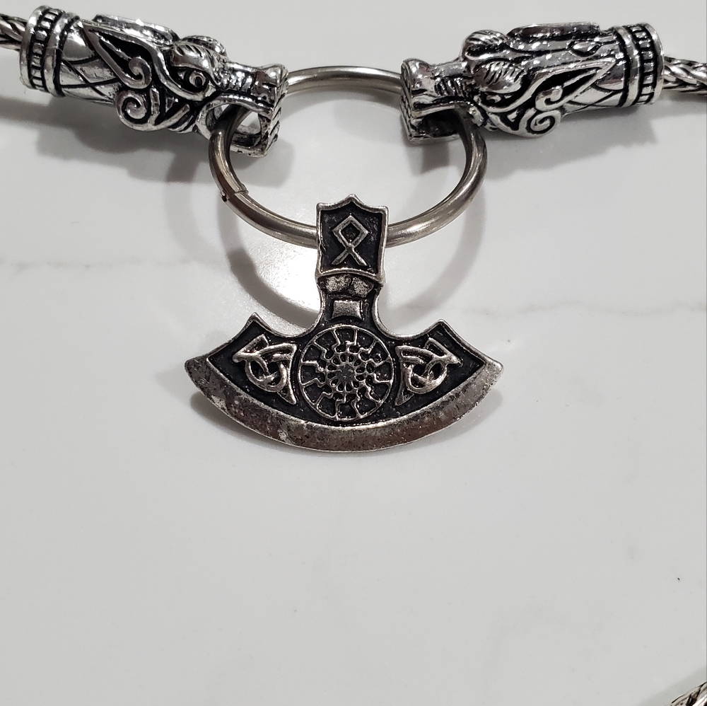 Nordic Style Viking Necklace - Picture 3 of 12
